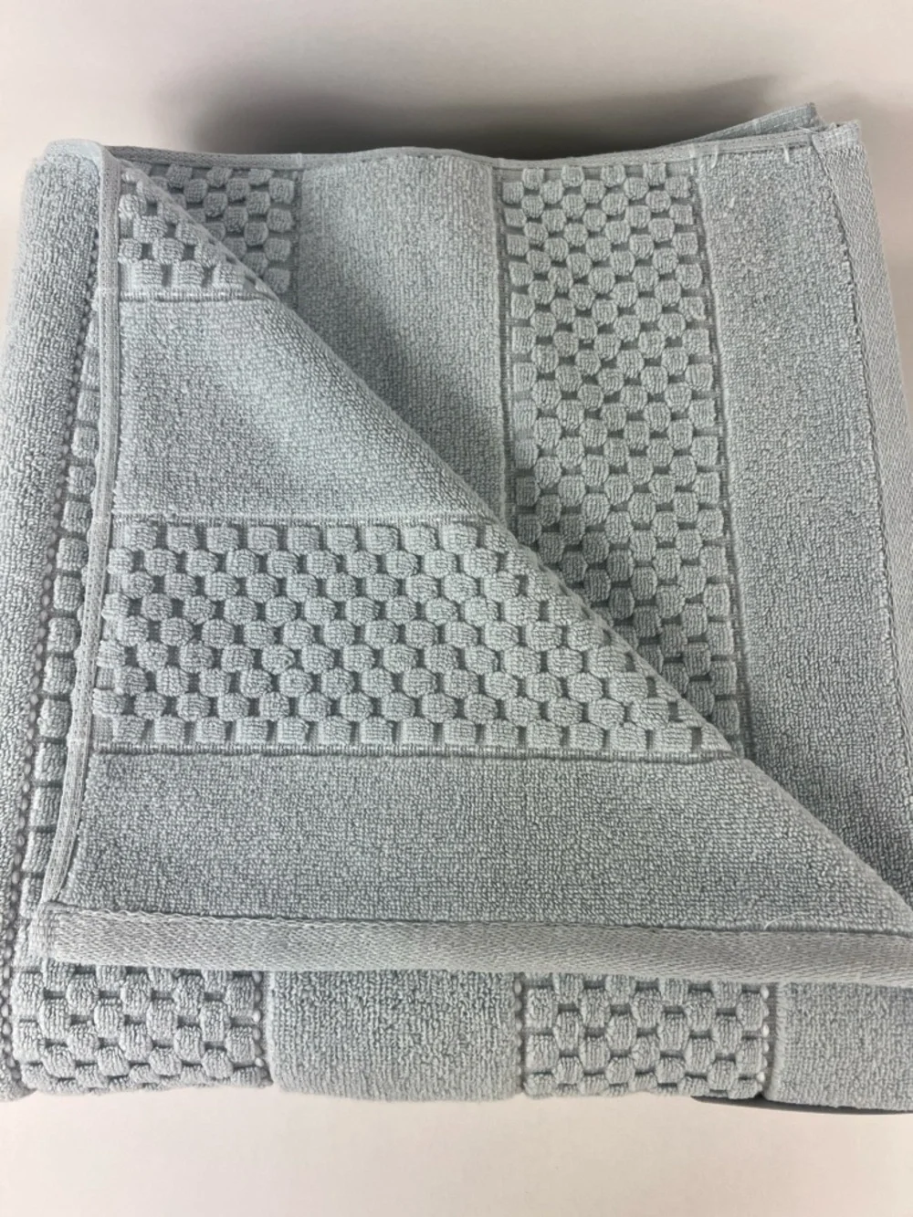 DKNY Bath Towel Set Pale Blue Plush 100% Cotton Quick Dry Zero Twist Set of 2